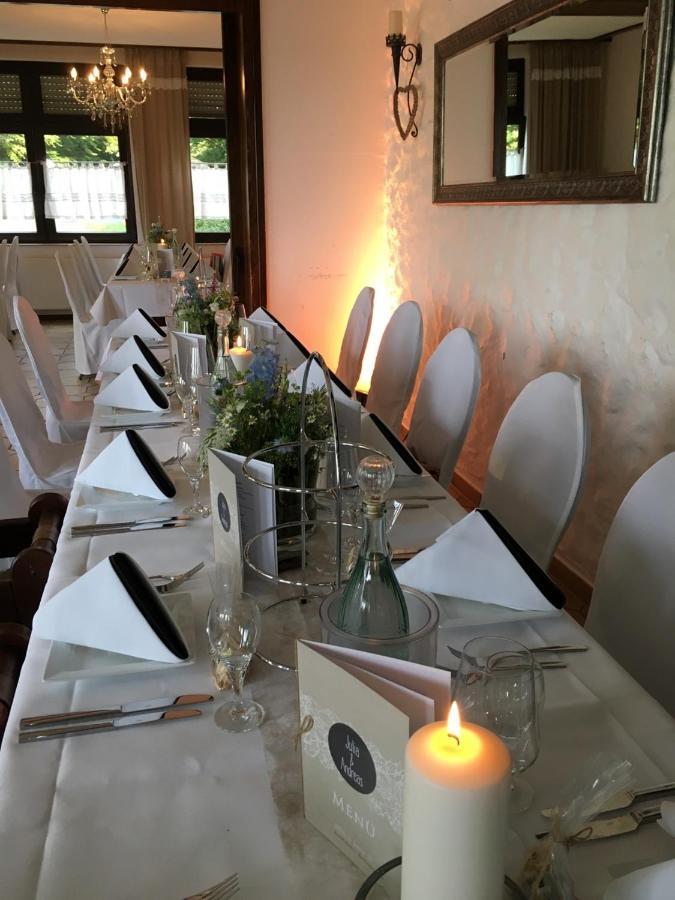 Hotel Waldschloss 3*